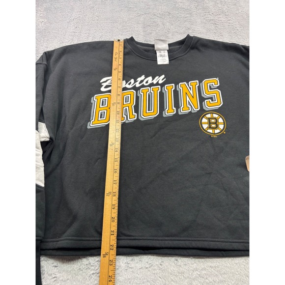 Boston Bruins Women's Size L Black Cropped Crewneck Sweatshirt NHL Baggy Fit - Picture 5 of 5